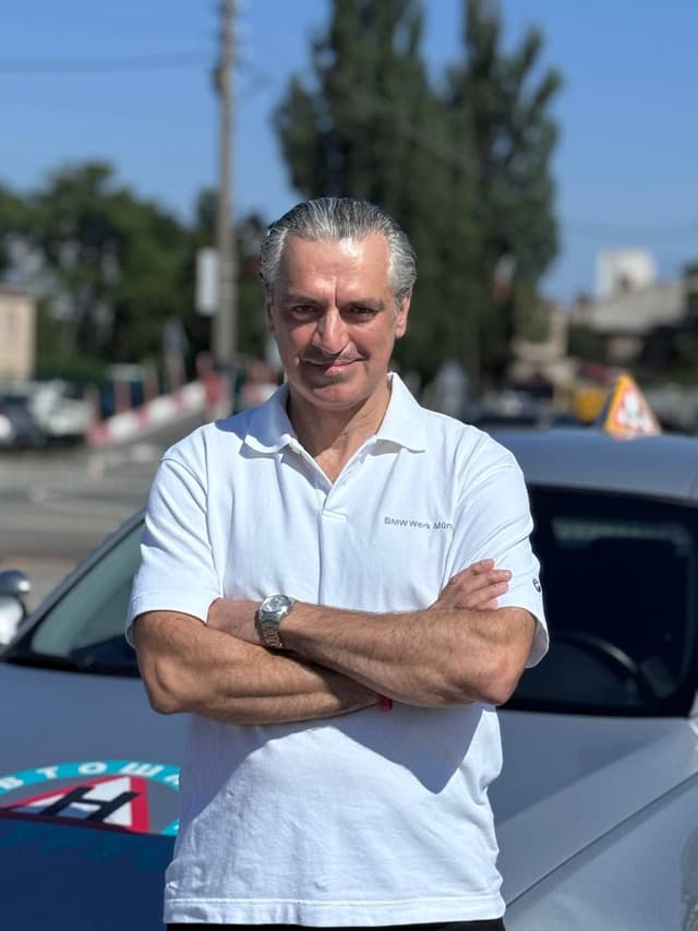 фото інструктора